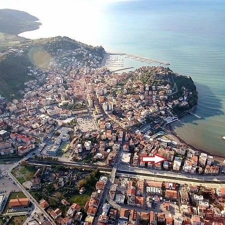 Casa Vacanze Lido Azzurro 아그로폴리 외부 사진